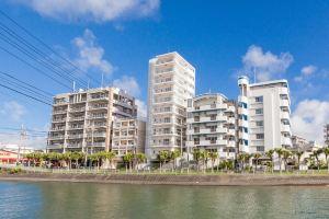 Kariyushi Condominium Resort Araha Blue Resort, Chatan