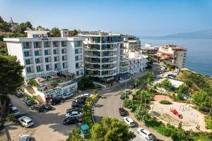 Hotel Oasis, Sarande