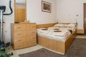 FM Deluxe 2-Bdr Apartment with Parking, Bourgas