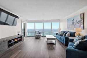 Beachfront Condo on the Boardwalk with Ocean Views Apartments, Virginia Beach