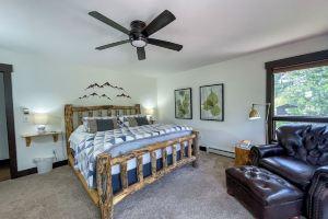 Riverfront Home with Beautiful Accommodations#3209 Apartments, Estes Park