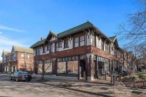 Spacious Shaw 2 Bedroom - Walk to Botanical Garden & Tower Grove - Pet Friendly, Saint Louis