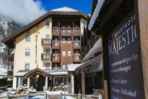 Can Aparthotel, Icmeler