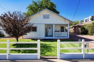 Cozy Home in Old Town on Main St 2BED-2BA Steps away from wine & food! Apartments, Cottonwood