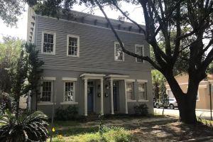Jasmine’s Retreat – Elegant Historic Home in the Heart of Apartments, Savannah