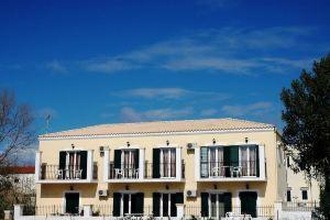 Alma Hotel, Acharavi