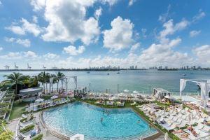 Stunning Retreat - Sunset Pool, Gym, Free WiFi Hotel, Miami Beach