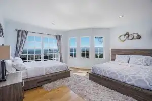 Malibu Beach House Sweeping Panoramic Views Walk 2 beach, Malibu