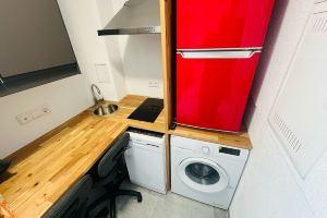 Central 1-room apartment kitchen, washing machine, parking space, flexible sleeping area, Stuttgart