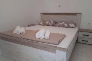 Paradise Apartments, Dobrota