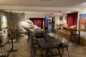 The Rock Star's Villa with Private Pool and Beach, Danilovgrad