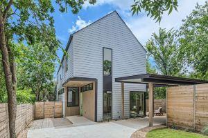 7 BDRM Compound DT I Clubhouse I Heated Pool March 2025 I SXSW Top Spots!, Austin
