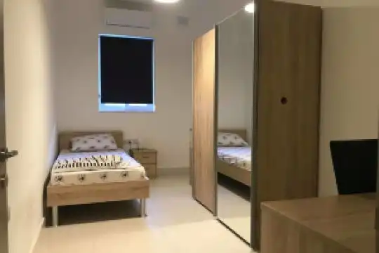 34 Holiday Suites St Paul's, St. Pauls Bay