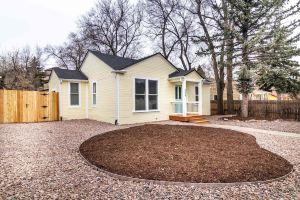 Home with mountain views Apartments