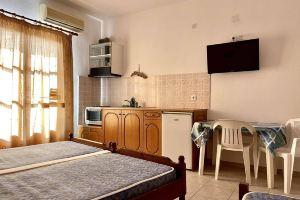 Hellen Studios, Skiathos Town