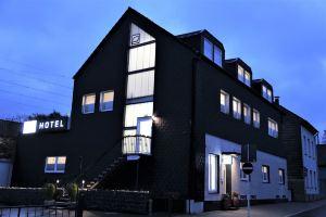 Minsu Hotel, Essen
