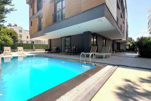 Leaf River Suites, Lara