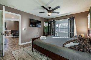 Adorable 1-bedroom home w/ Full Kitchen & Parking - Sleeps 4, Orlando