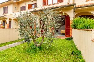 La Casa Di Nico by TuscanyWeGo, Capannori