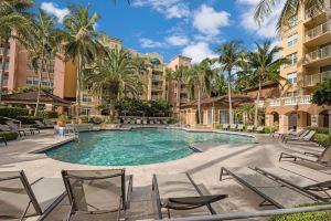 Resort-Like Home by PMI Unit Aventura, Sunny Isles Beach