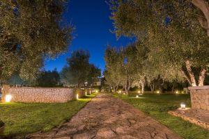 "saracena" Holiday Home with Private Beach and Swimming Pool, Mattinata