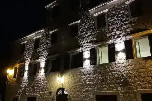Villa Mariner, Prcanj
