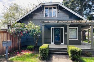 3 bedroom & 1 bath home, close to everything in, Eugene