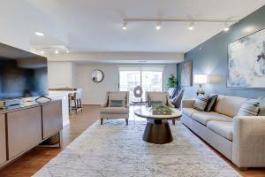 Epic DC Views and Oversized Balconies - Stunning Urban Retreat Hotel, Arlington