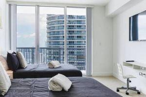 Waterfront 1BR w Bay ViewsBalcony Full Kitchen Apartments, Miami
