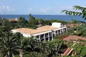 Villaggio Agrumeto, Capo Vaticano