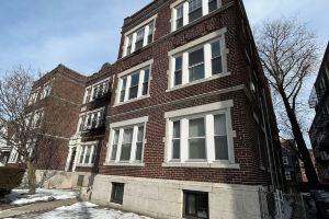 Remodeled Spacious Apartment in Perfect Location, Brookline
