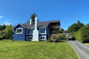 Blue Anchor Starboard Suite Hotel, Campbell River