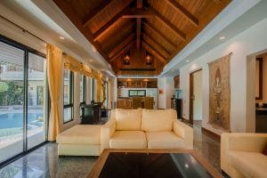 Solas Pool Villa in, Nai Harn