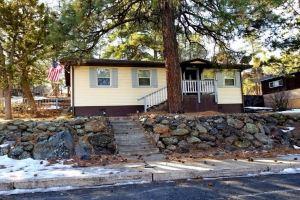 Hillside Cottage In The Pines With Great Views, Williams