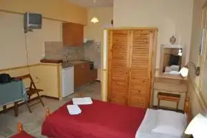 Stelios Studios, Skiathos Town