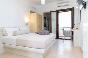Depis Place and Apartments, Naxos Chora