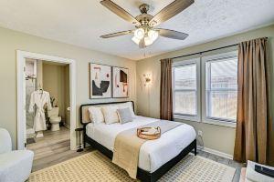 Private Hot Tub & Cold Plunge: Gem! Hotel