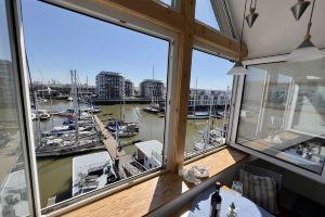 Apartment with loft character directly in the City Marina / harbor with a fantastic view, Cuxhaven