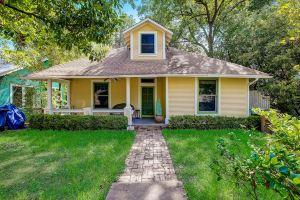 Quiet central home with enclosed yard, deck, grill, central AC, & washer/dryer Apartments, Austin