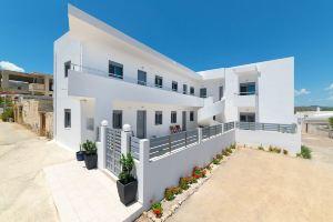 Ble Azzure Apartments, Gennadi