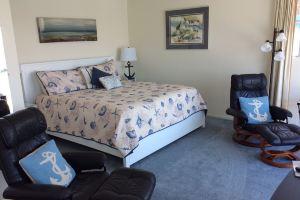 Gray's Inn & Gallery, Morro Bay