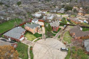 Stunning Home with Pool and Patio - Relaxing Spacious Retreat Apartments, Irving