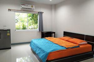 Ausgust Riverside Resort, Prachin Buri