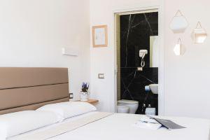 Art Boutique Rooms, Castella