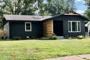 Stay at the Lazy Llama House with Self Check-In, Lincoln