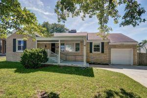 Charming 3-bedroom cottage in with WiFi, AC, Springfield