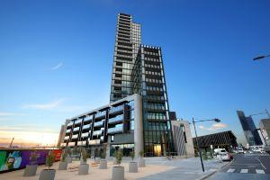 Orange Stay at Collins Wharf Hotel, Melbourne