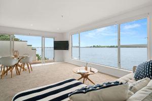Stay Coastal - Hotel, Tauranga