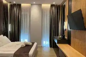 Domus Hotel & Apartments, Shengjin