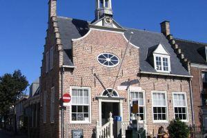 Central in: nice and cozy holiday home with free parking space, Domburg